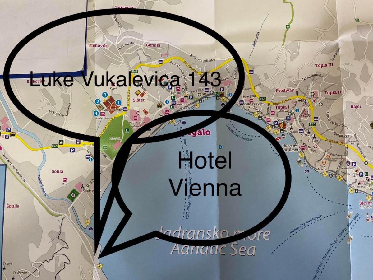 הרצג-נובי Hotel Vienna מראה חיצוני תמונה