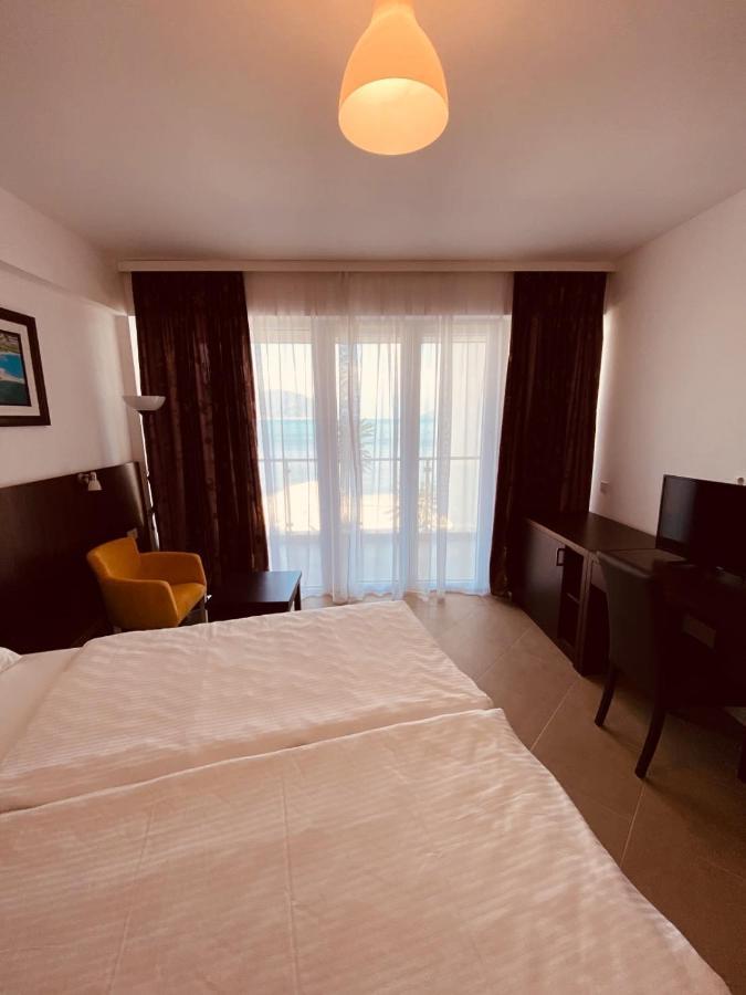 הרצג-נובי Hotel Vienna מראה חיצוני תמונה