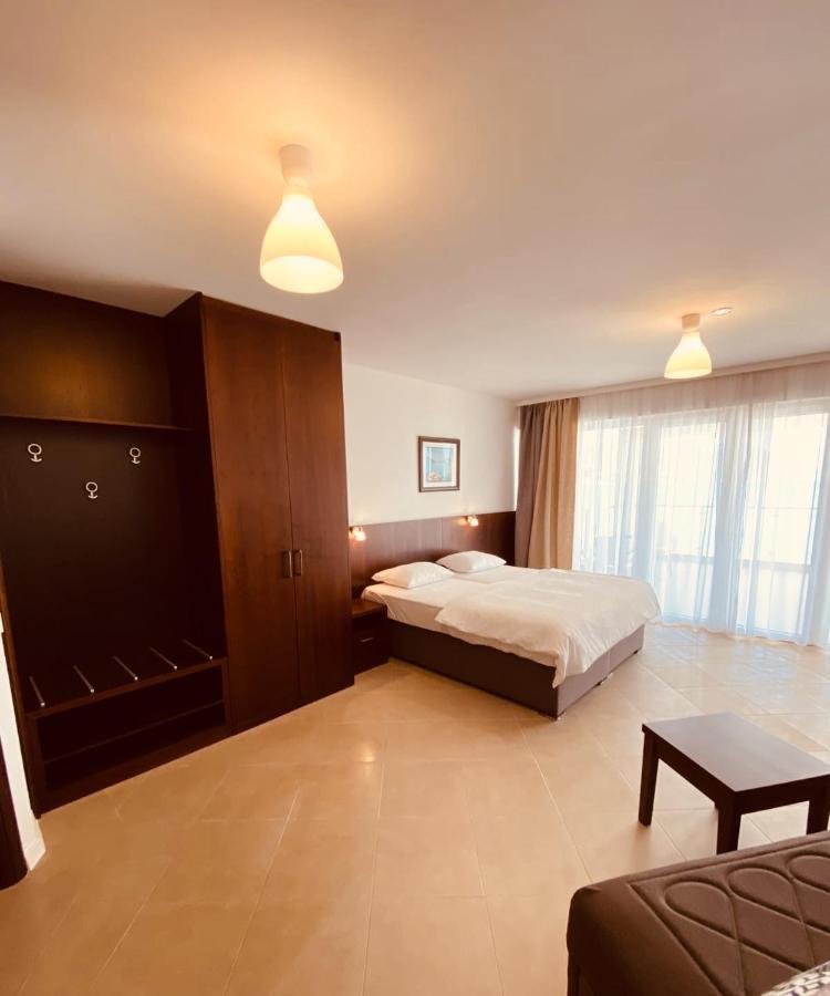 הרצג-נובי Hotel Vienna מראה חיצוני תמונה